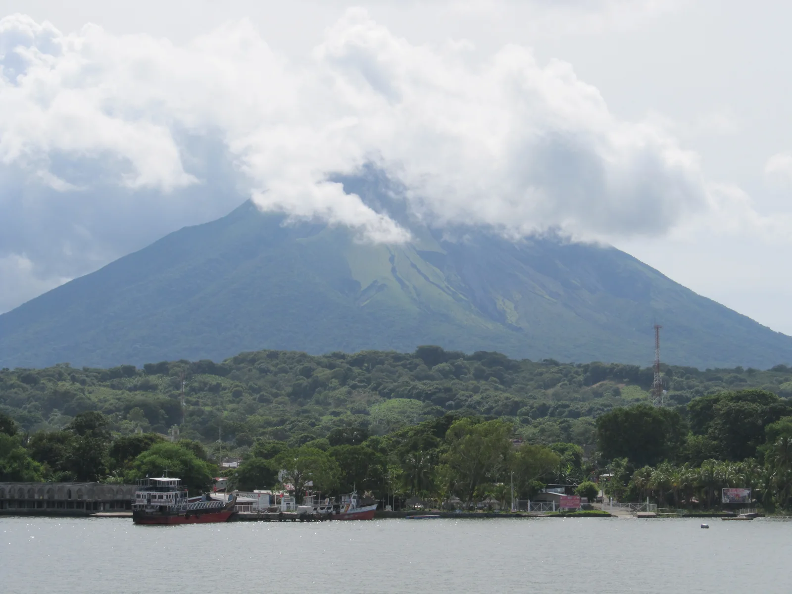 Concepción volcano above the Moyogalpa lakeshore, photographed in 2011